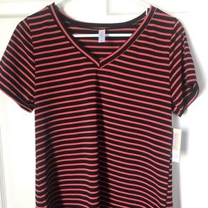 Lularoe small Christy tee